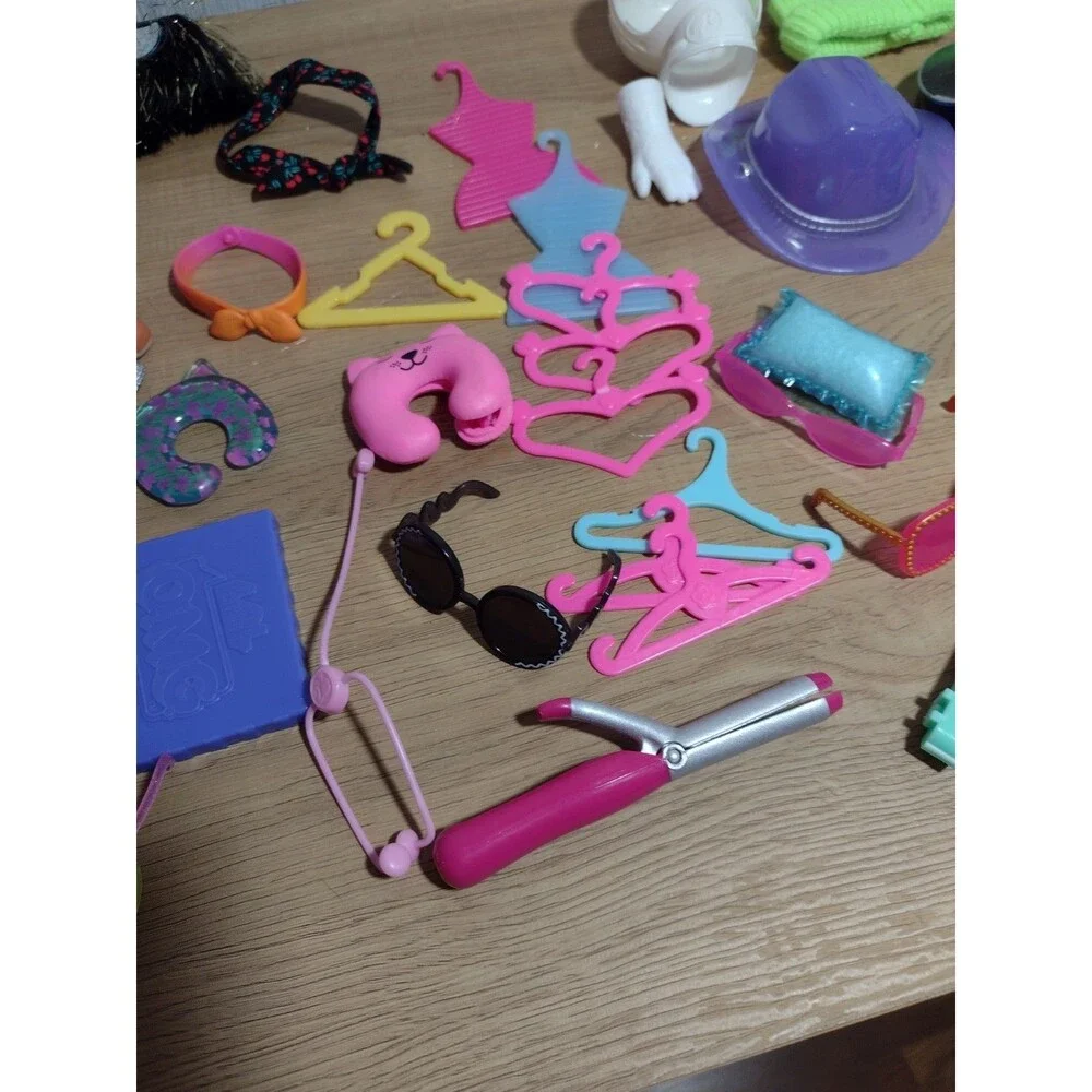 Rainbow High Shoes Accessories Hangers Combs LOT